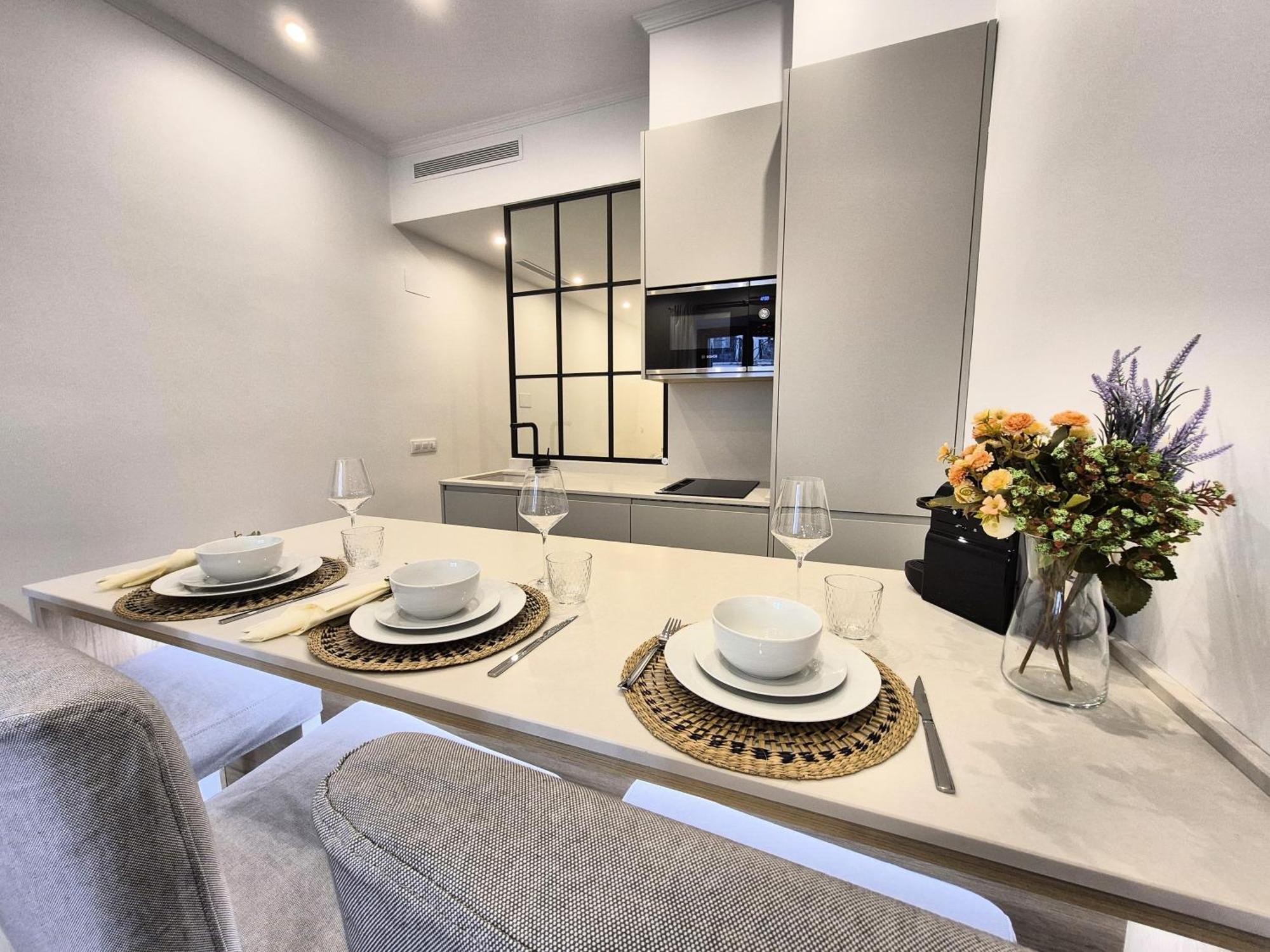 Apartamentos Plaza De Espana Madryt Zewnętrze zdjęcie