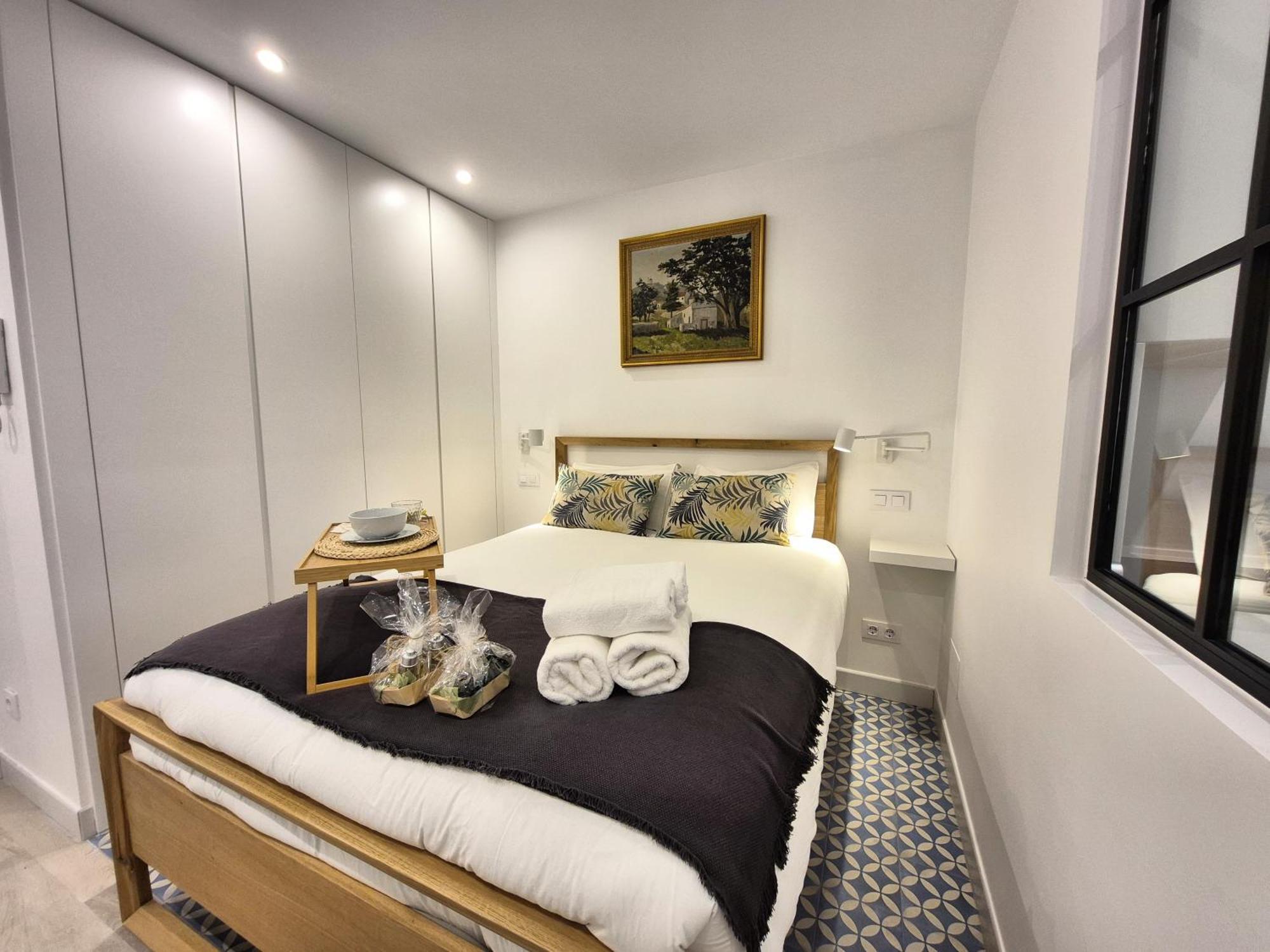 Apartamentos Plaza De Espana Madryt Zewnętrze zdjęcie