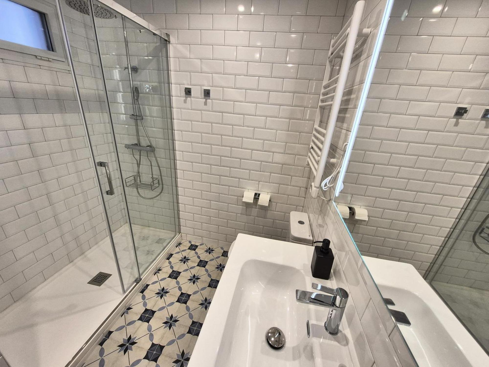 Apartamentos Plaza De Espana Madryt Zewnętrze zdjęcie
