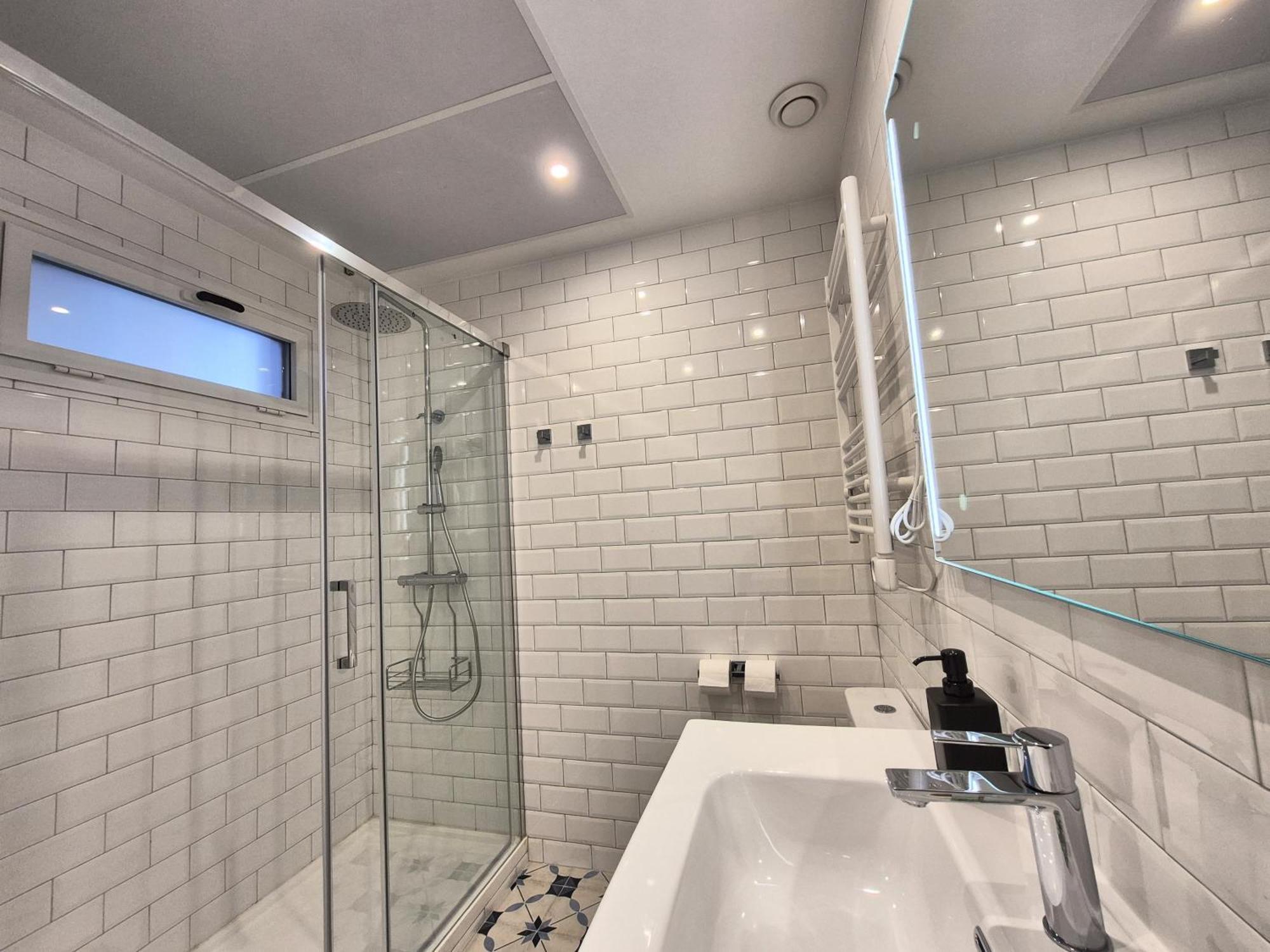 Apartamentos Plaza De Espana Madryt Zewnętrze zdjęcie