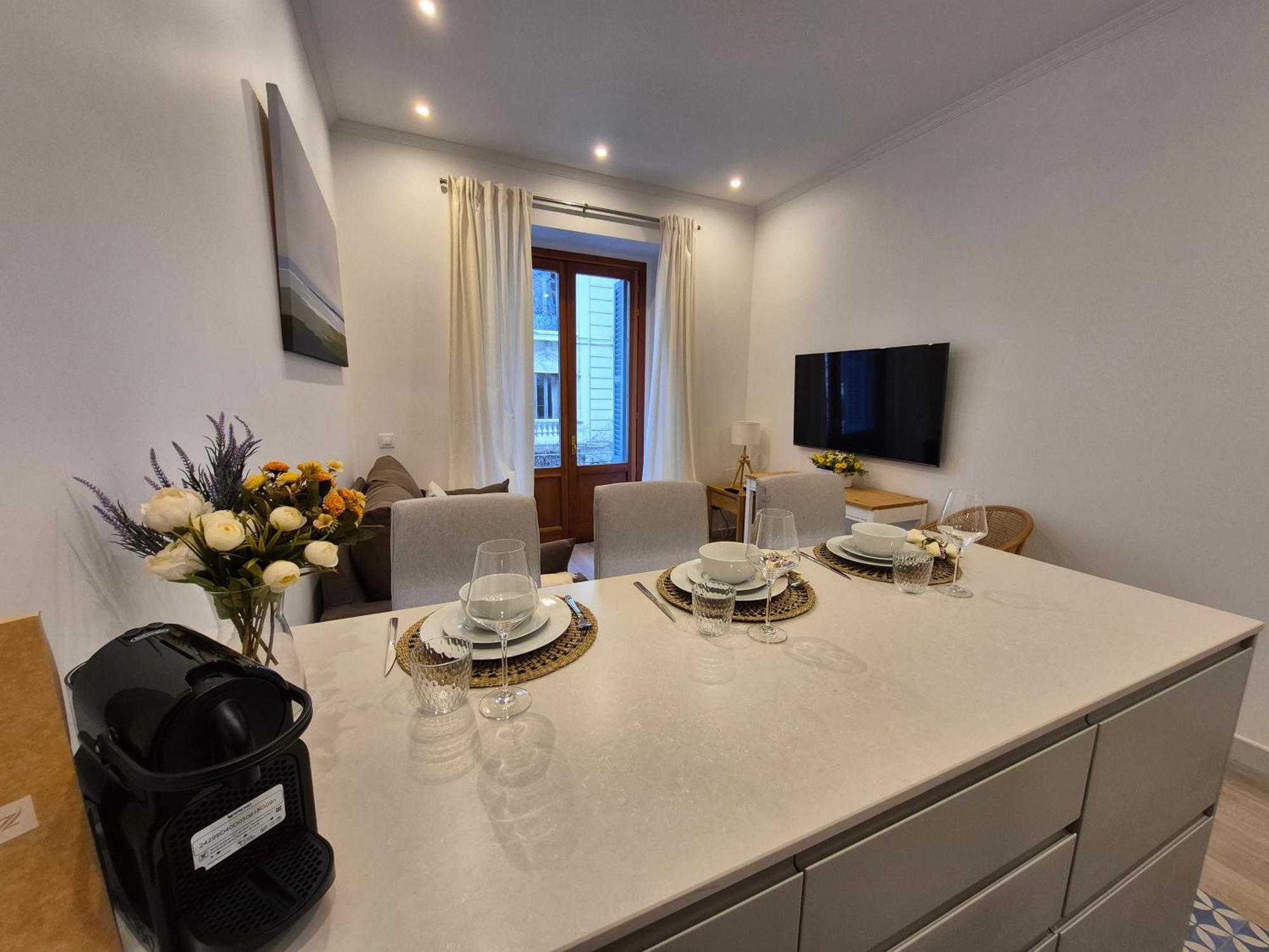 Apartamentos Plaza De Espana Madryt Zewnętrze zdjęcie