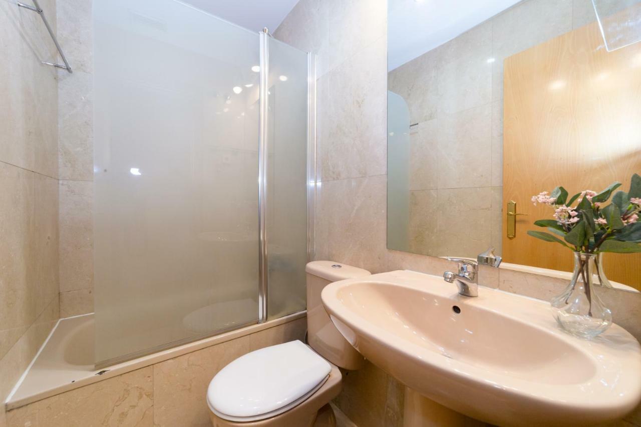 Apartamentos Plaza De Espana Madryt Zewnętrze zdjęcie
