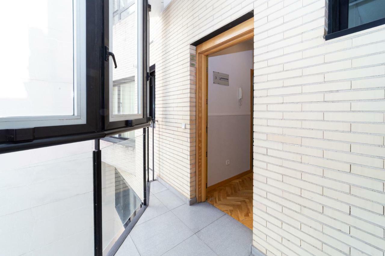 Apartamentos Plaza De Espana Madryt Zewnętrze zdjęcie
