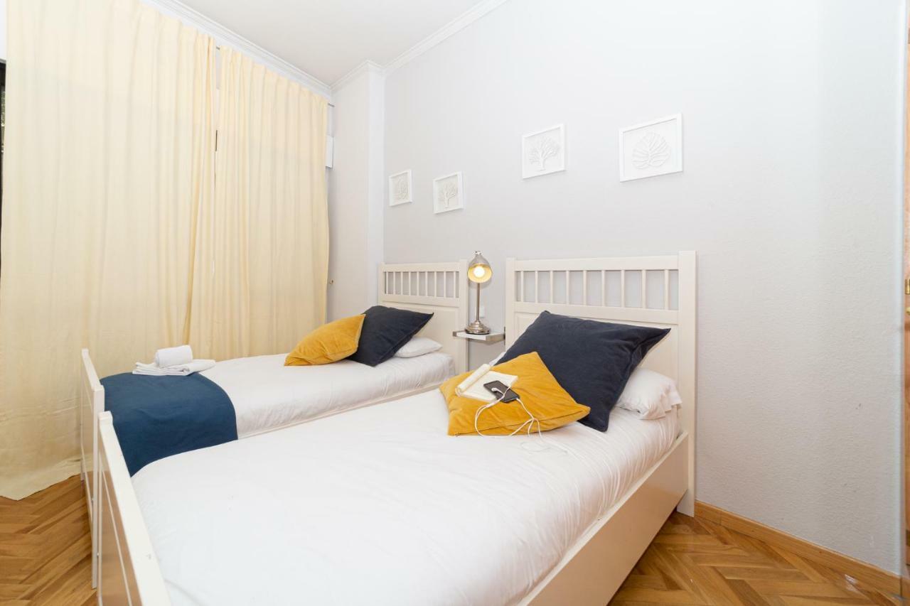 Apartamentos Plaza De Espana Madryt Zewnętrze zdjęcie