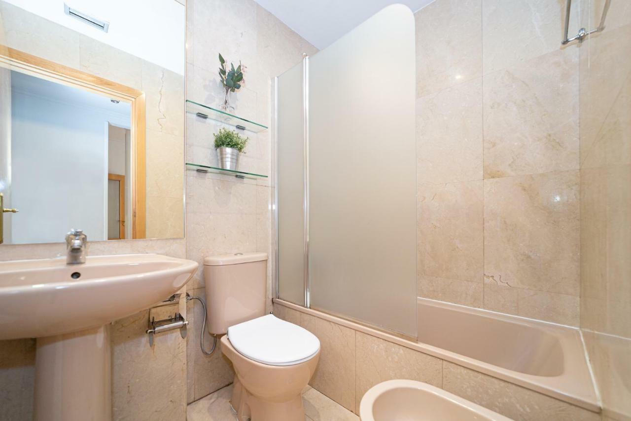 Apartamentos Plaza De Espana Madryt Zewnętrze zdjęcie